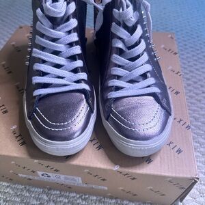ShuShop Silver High-Top Sneakers